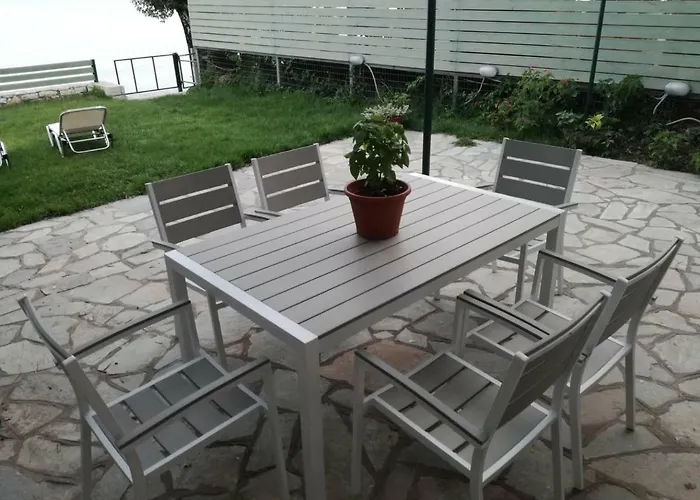 Tatil Evi Stami's Seaside Pyrgi (Corfu)